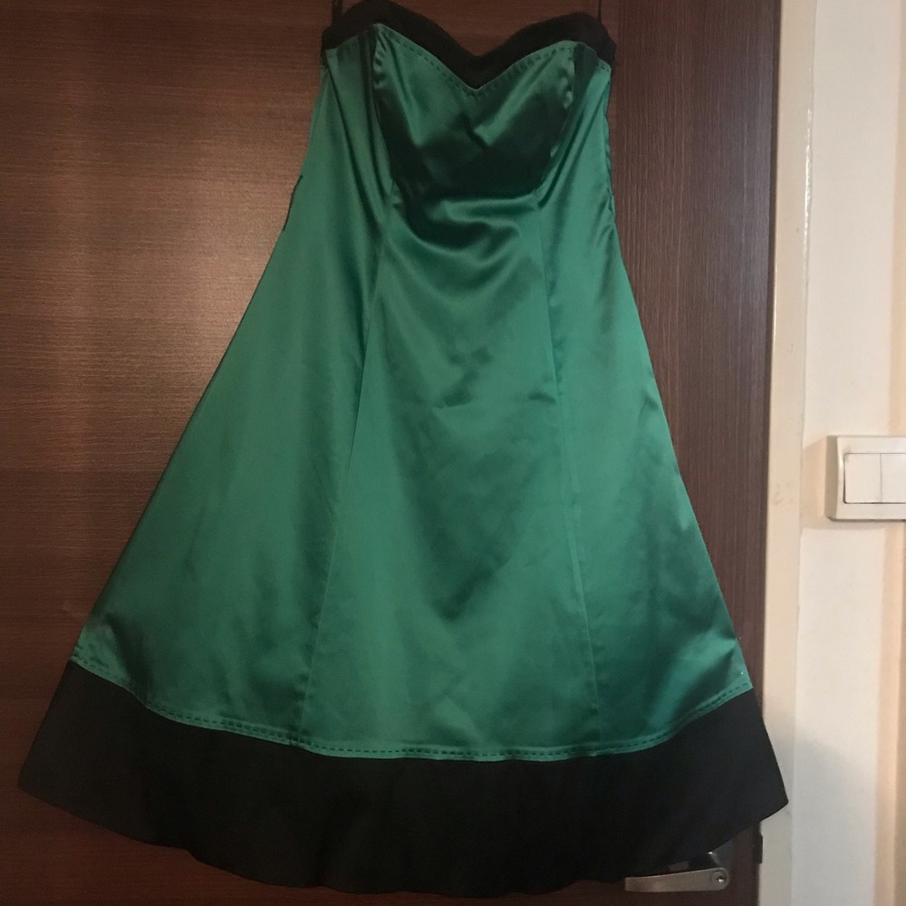 COAST Emerald Green & Black Satin A line Strapless